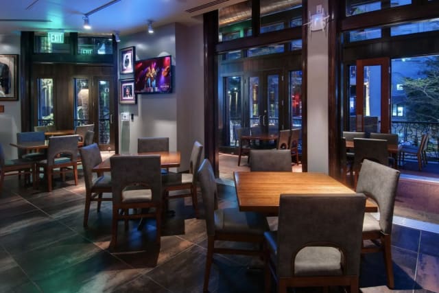 Hard Rock Cafe: San Antonio photo 3