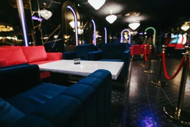 Royal Palace Restaurant & Lounge photo 3