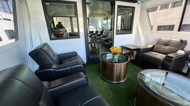 Pangea NYC Yacht Charter photo 5