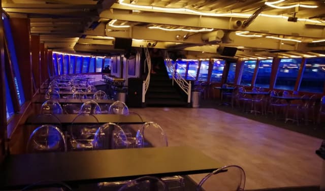 Cabana Yacht, NYC Party Boat photo 4