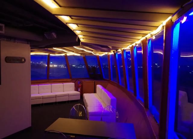 Cabana Yacht, NYC Party Boat photo 2