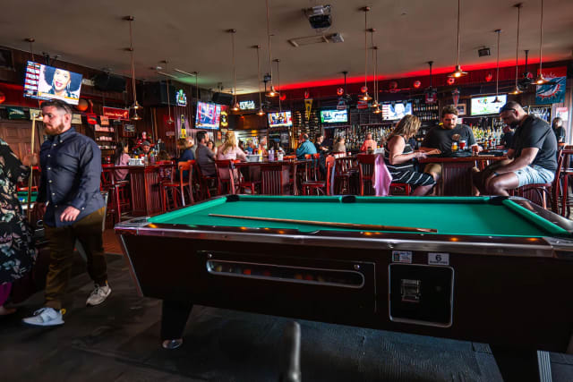Normans American Bar & Grill photo 4