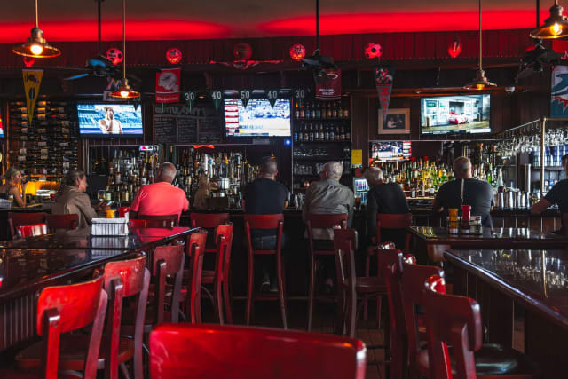 Normans American Bar & Grill photo 3