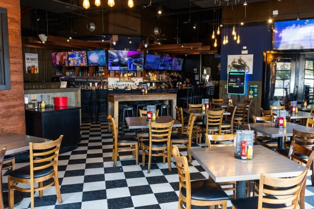 Sidecar Slider Bar - Lansing photo 1