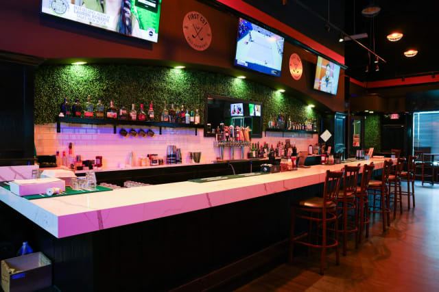Sidecar Slider Bar - Sterling Heights photo 4