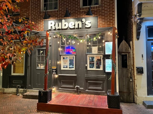 Ruben's Dupont Circle photo 1