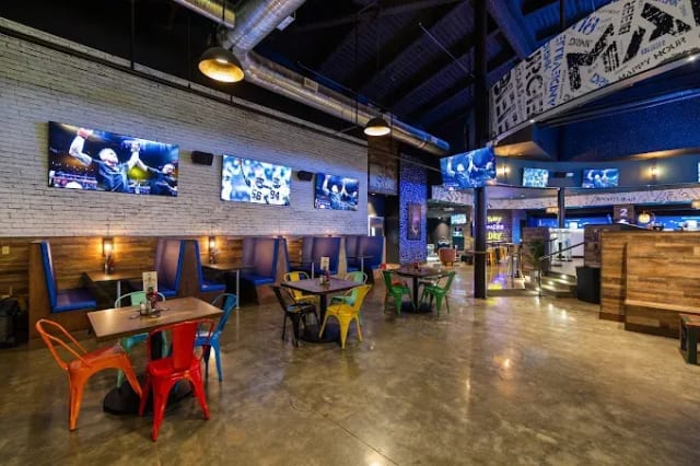 Loft18 Mandeville photo 1