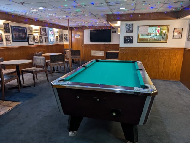 Cardozo's Pub photo 5