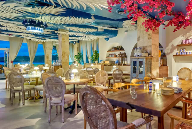 Mykonos Kitchen and Bar photo 3