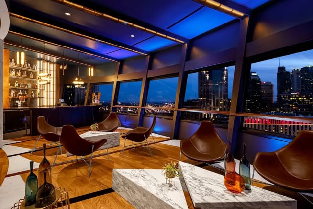 Skye Lounge photo 4