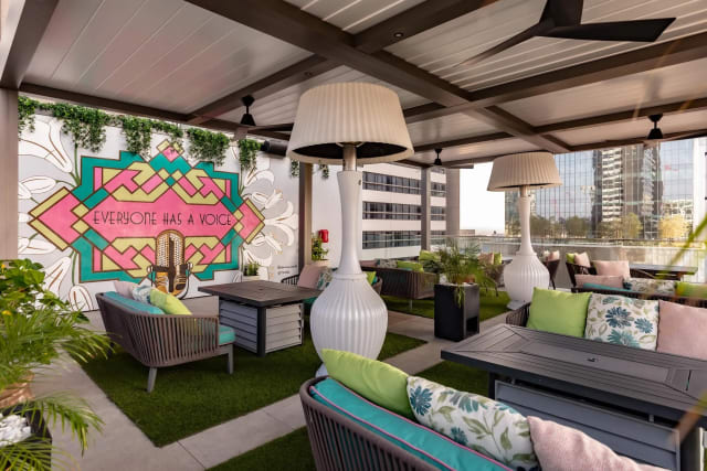 Heirloom Rooftop Lounge at Holston House photo 2
