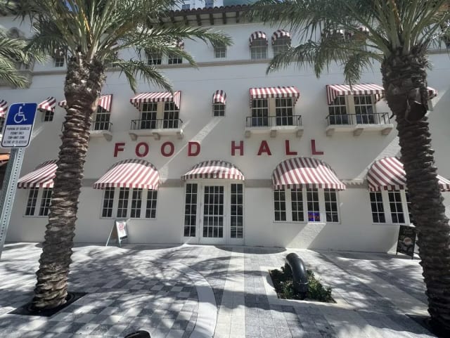 Block 40 Food Hall photo 4