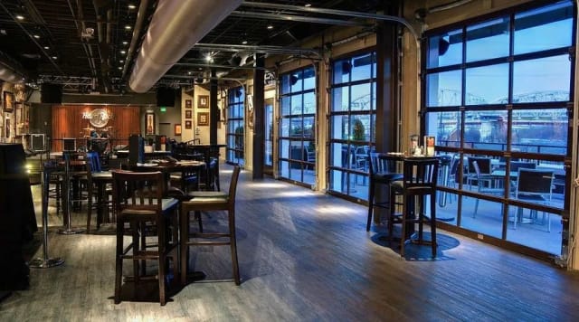 Hard Rock Cafe: Nashville photo 3