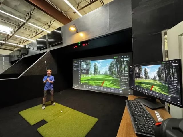 COR-Golf Cafe and Lounge photo 3