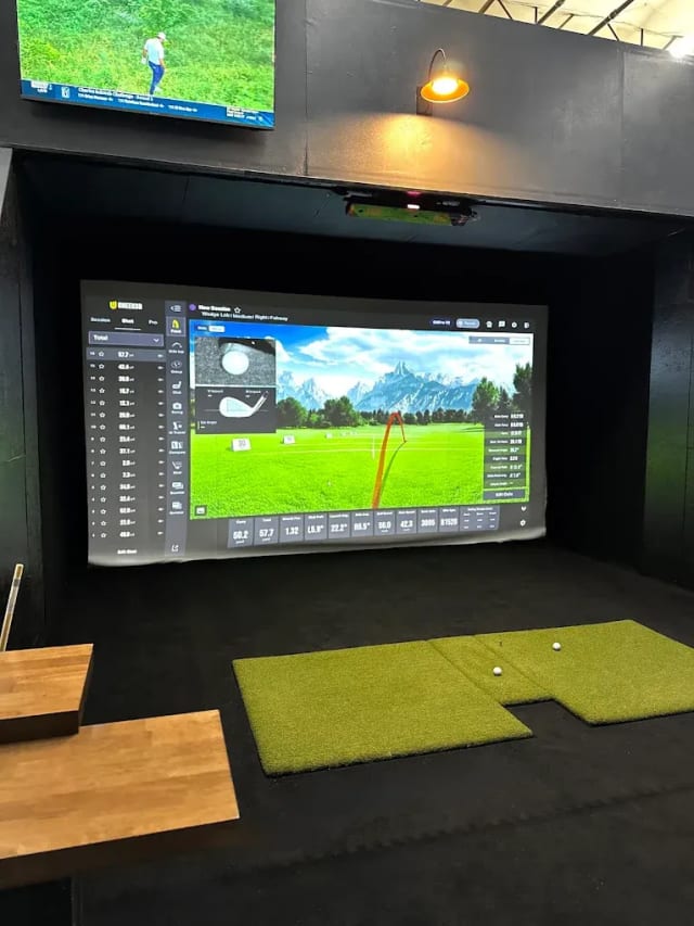 COR-Golf Cafe and Lounge photo 5