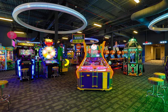 Dave & Buster's - Vernon Hills, IL photo 3