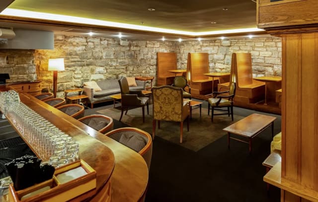 Watershed Bar photo 4