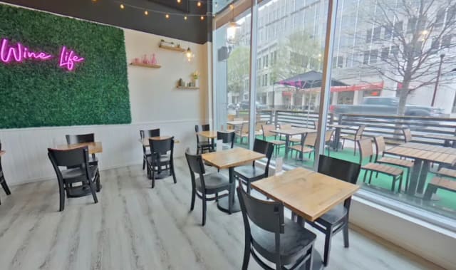 Verre Wine Bar photo 5