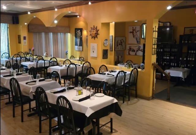 Idylwood Grill & Wine Bar photo 1