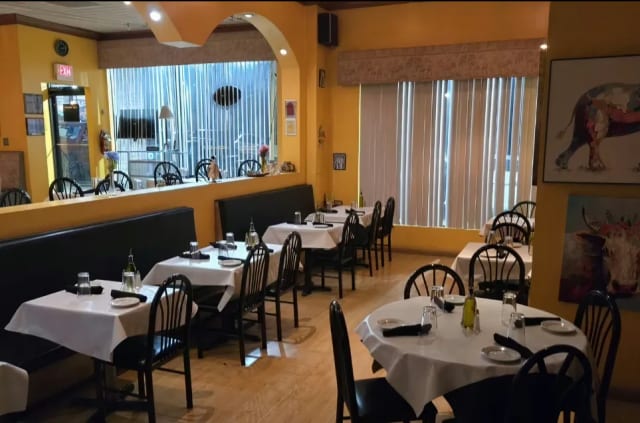 Idylwood Grill & Wine Bar photo 4