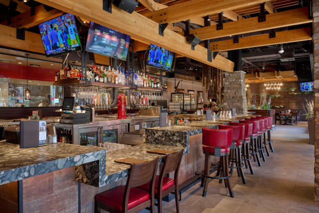 Lazy Dog Restaurant & Bar: LA Live photo 4