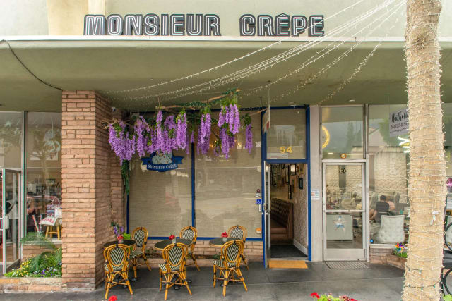 Monsieur Crepe Cafe photo 3