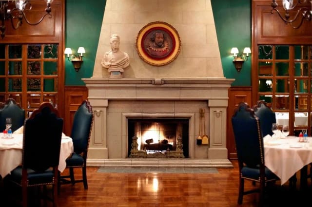 Lawry's The Prime Rib: Beverly Hills photo 4