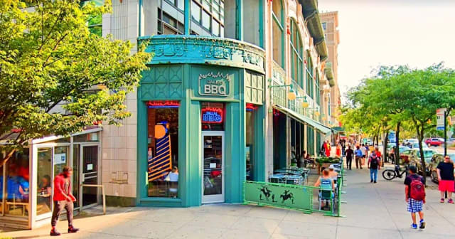 Dallas BBQ: Washington Heights  photo 1