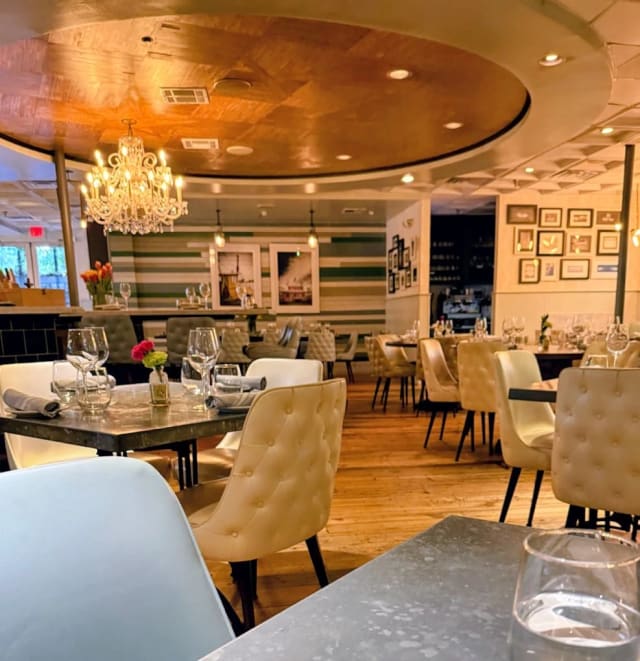 Liberty Kitchen & Oysterette - River Oaks photo 1