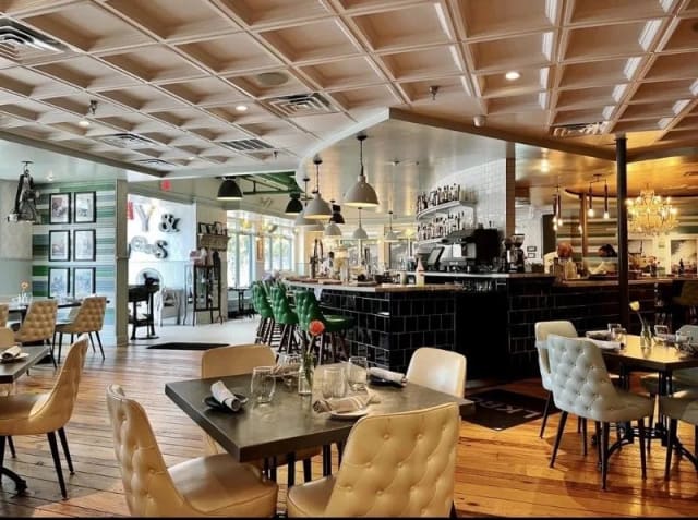 Liberty Kitchen & Oysterette - River Oaks photo 5