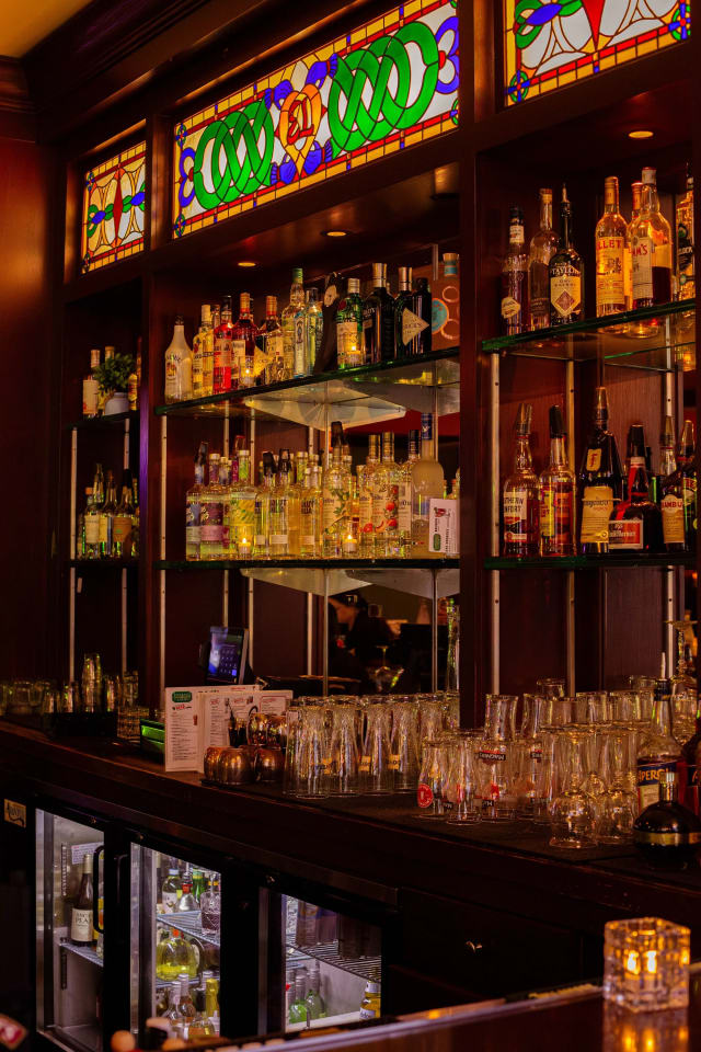 Emerald Loop Bar Grill photo 2