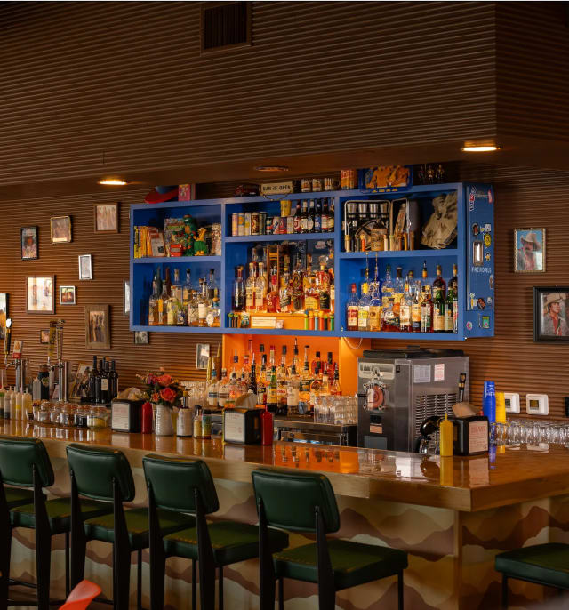 High Road Deli & Bar photo 1