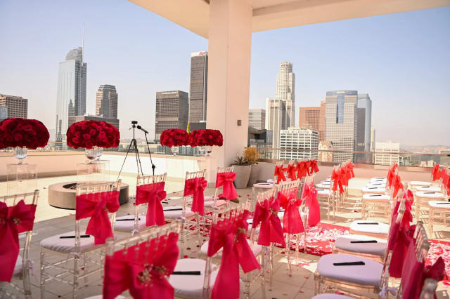 Level Los Angeles photo 1
