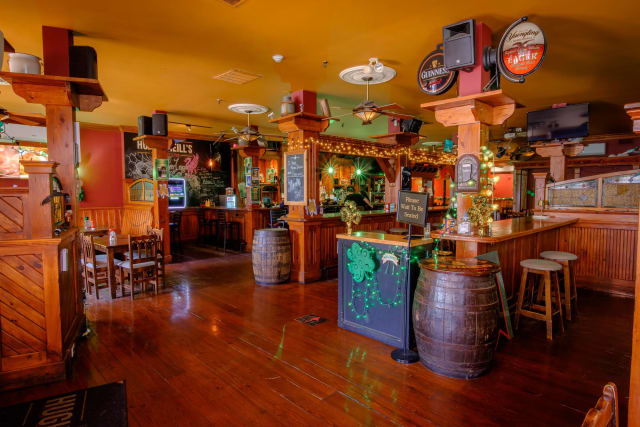 Hugh O'Neill's Restaurant & Pub photo 3