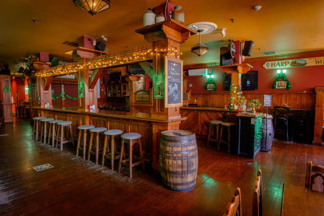 Hugh O'Neill's Restaurant & Pub photo 5