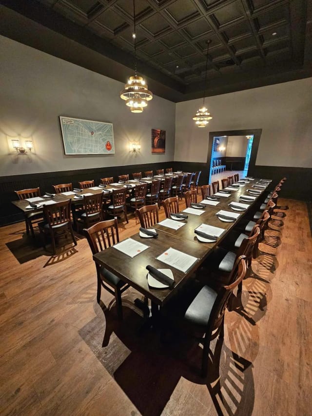 Mussel & Burger Bar - Taylorsville photo 1
