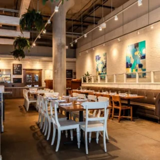 Maplewood Kitchen and Bar photo 4