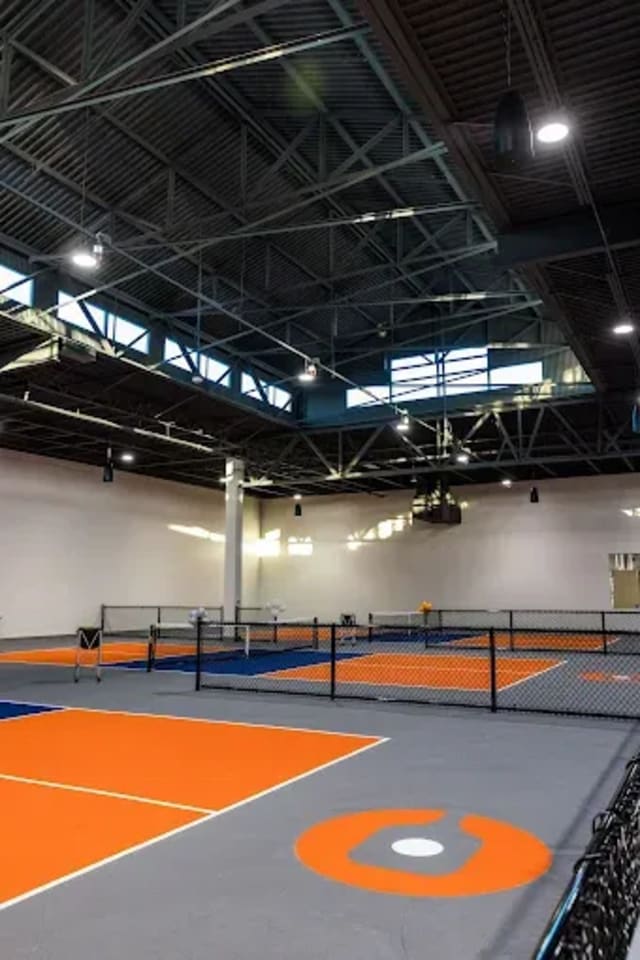 Crush Yard - Pickleball Bar & Lounge: Orlando photo 3