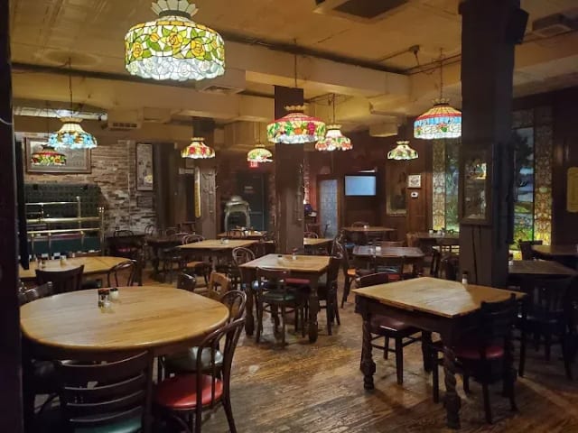 The Spaghetti Warehouse: Columbus photo 3