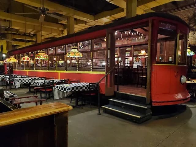 The Spaghetti Warehouse: Columbus photo 4