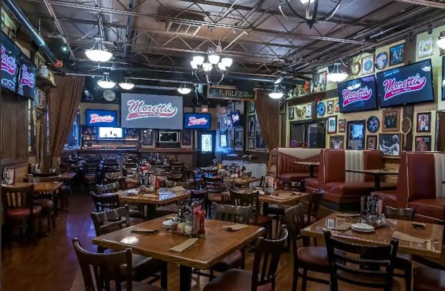 Moretti's Ristorante and Pizzeria - Edison Park photo 5