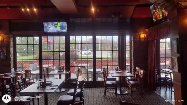 Moretti's Ristorante and Pizzeria - Schaumburg photo 5