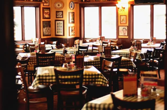 Moretti's Ristorante and Pizzeria - Fox Lake photo 4