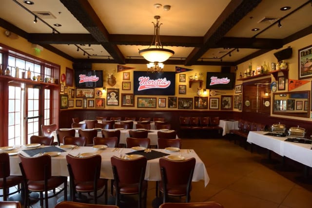 Moretti's Ristorante and Pizzeria - Lake in the Hills photo 3