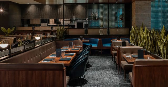 Earls Kitchen + Bar - Bellevue photo 1