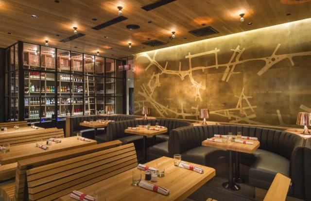 Earls Kitchen + Bar - Assembly Row photo 5