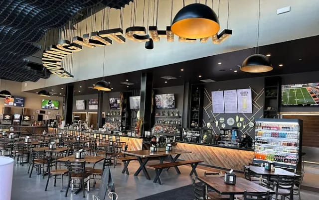 Revolving Kitchen Fairview photo 3