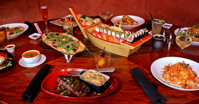 Crave American Kitchen & Sushi Bar – St. Louis Park photo 5