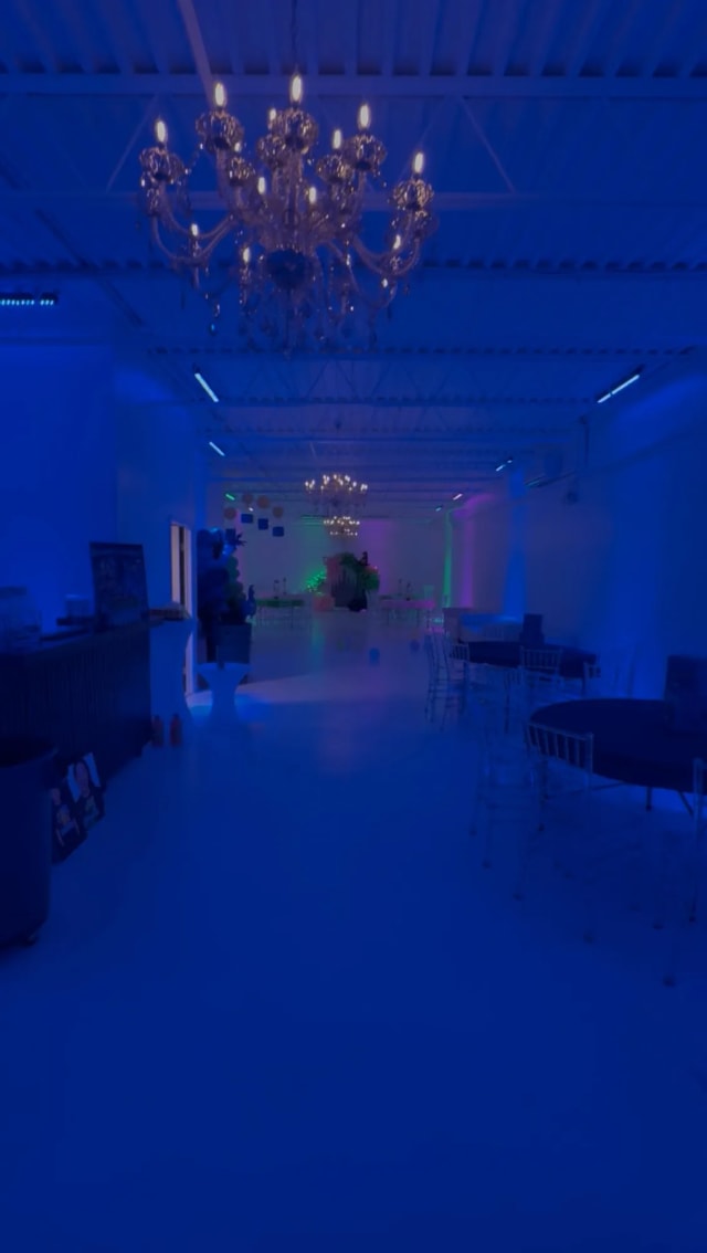 The Showroom 3 photo 3