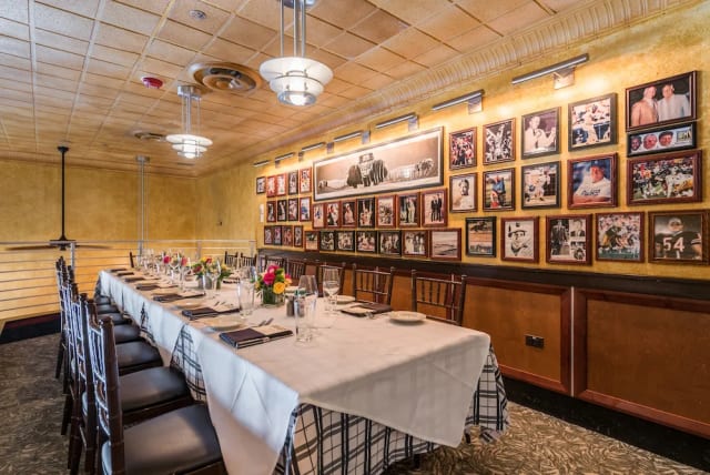 Gibsons Bar & Steakhouse Oak Brook photo 2